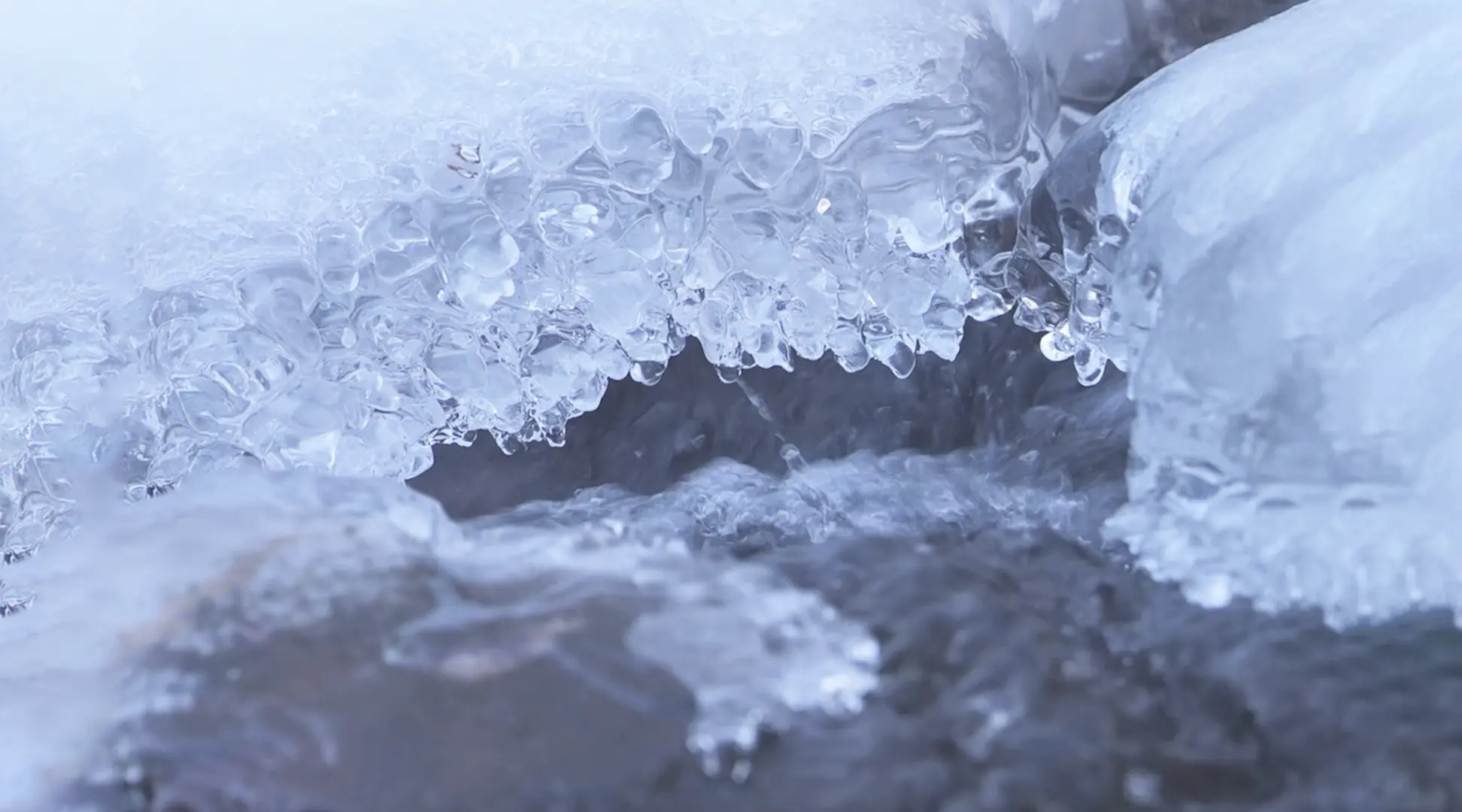 酒造りに使用する北海道の天然水